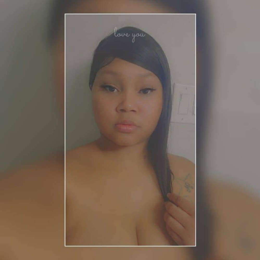 Meet your Posher, Evette